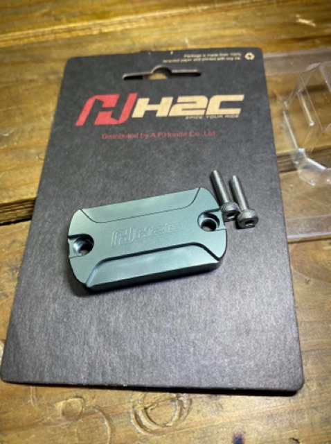 Nắp dầu H2C cho Click/Vario đời mới 2018-2020