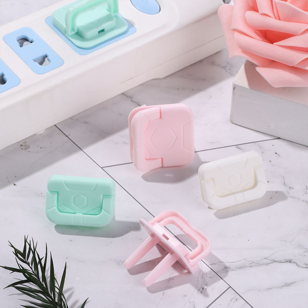 Phích cắm bảo vệ an toàn cho bé khỏi ổ cắm điện dễ lắp đặt Mihan1