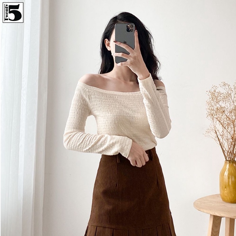 Áo thun kiểu trễ vai nữ dáng ôm tay dài Twentyfive N451