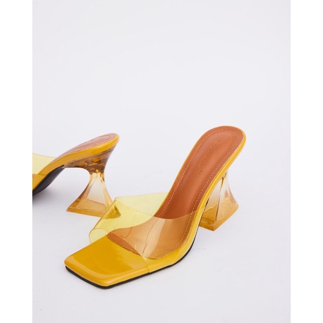 M683 - CAO GÓT ALICE PLASTIC MULES