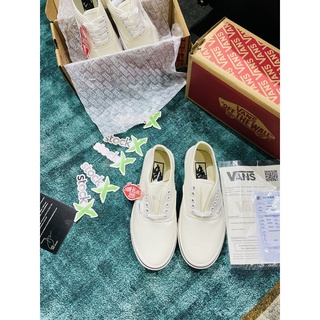 Giày Vans trắng kem
