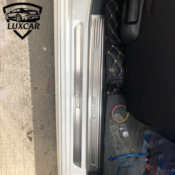 Ốp bậc cửa xe HONDA BRIO - Chất liệu INOX, TITAN cao cấp LUXCAR