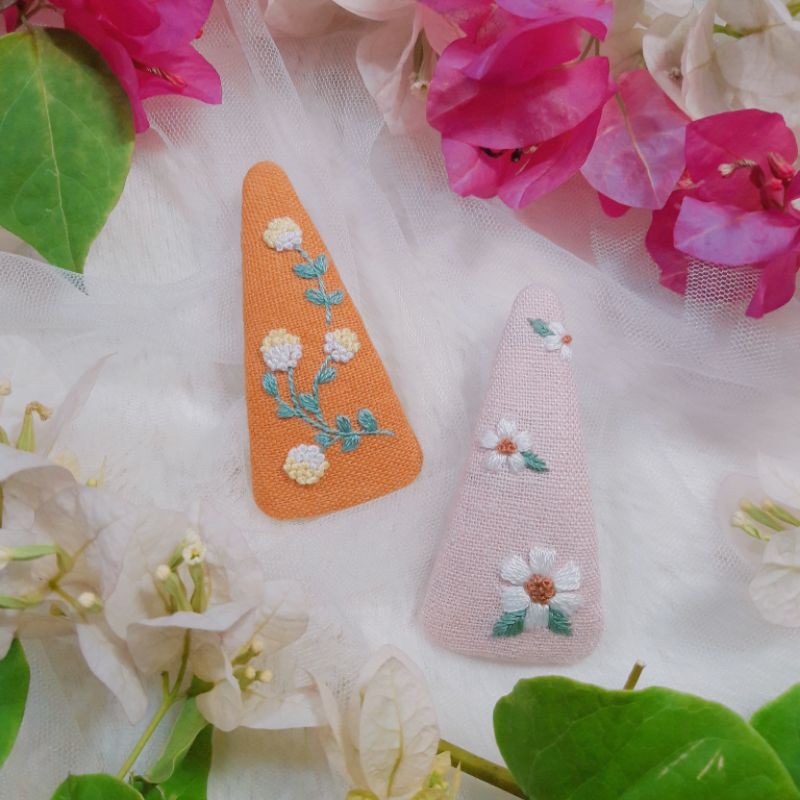 KẸP TÓC THÊU TAY/ 1 CHIẾC