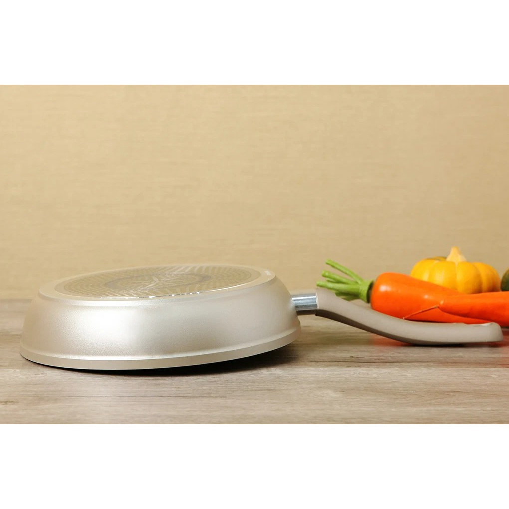 Chảo chiên 28cm chống dính đáy từ Tefal Sensations H9100614 - Hàng chính hãng