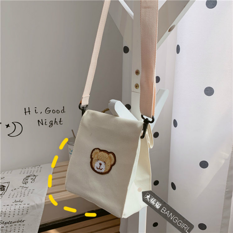 Túi canvas đeo chéo mềm mại họa tiết gấu nhỏ thời trang Harajuku Nhật Hàn đáng yêu cho nữ | BigBuy360 - bigbuy360.vn