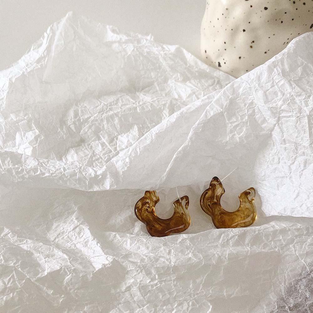 Khuyên Tai Hình Chữ C Màu Caramel Đơn Giản Thời Trang Cho Nữ