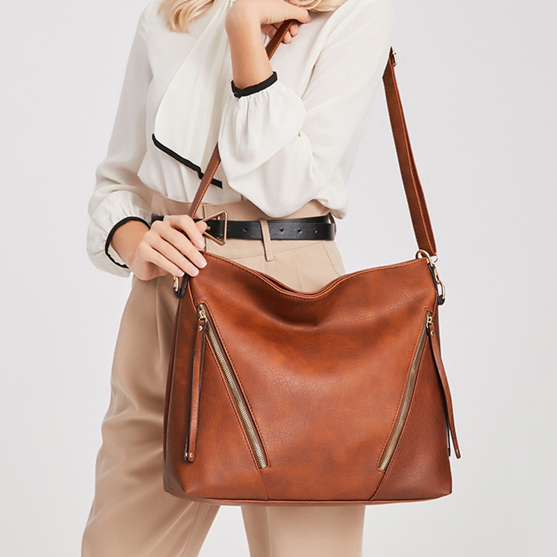 IELGY fashion ladies shoulder bag large capacity side zipper