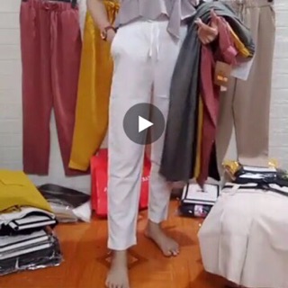 Quần đũi xẻ gấu