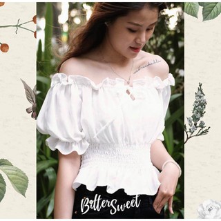 ÁO TRỄ VAI TRẮNG