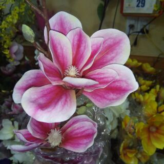 Cành mộc lan cao cấp - hoa lụa