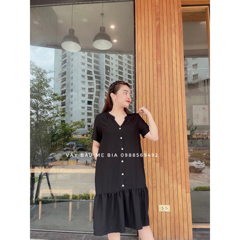 Váy bầu bigsize -Đầm bầu thiết kế GuMe màu ĐEN ĐUÔI CÁ CỔ TÀU V khuy dọc chất vải sạn lụa size từ 40-100kg MB248