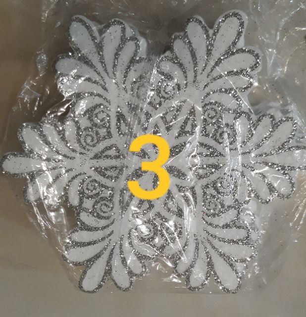 Hoa tuyết bằng xốp cứng treo trang trí noel 40k túi