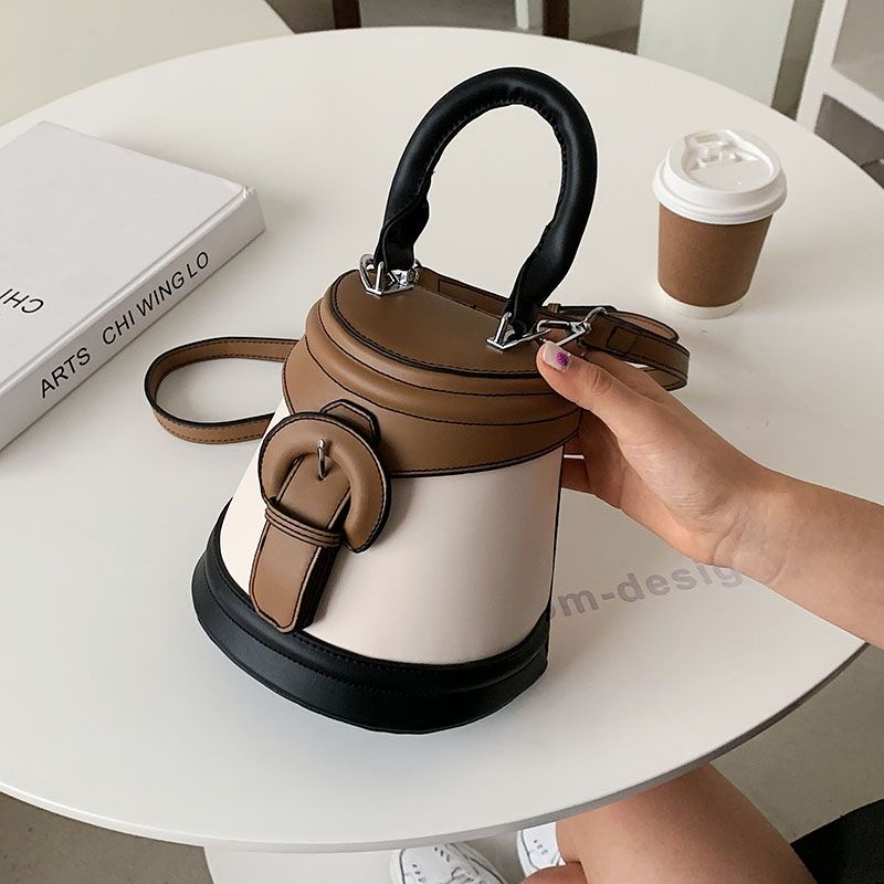 Túi xách hộp trụ cá tính