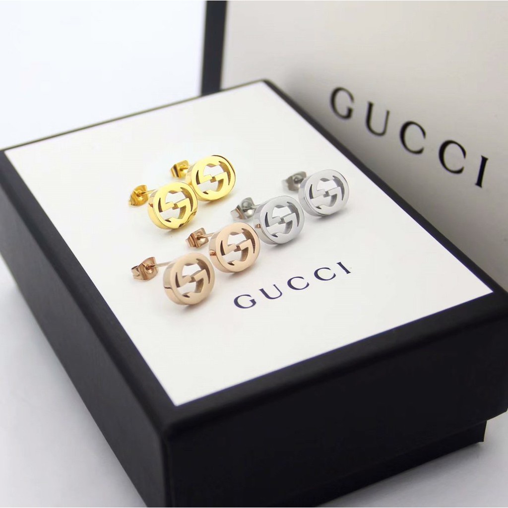 Khuyên tai họa tiết Gucci sang trọng chất liệu thép titan