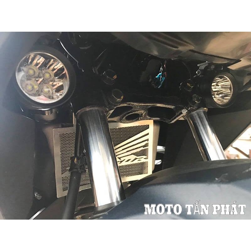 Cặp pat bắt đèn hốc xi nhan V4 cho Winner X