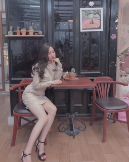 ĐẦM LỆCH VAI NÚT VIỀN