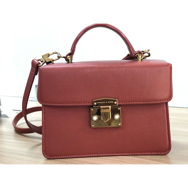 Thanh lý Túi Charles & Keith