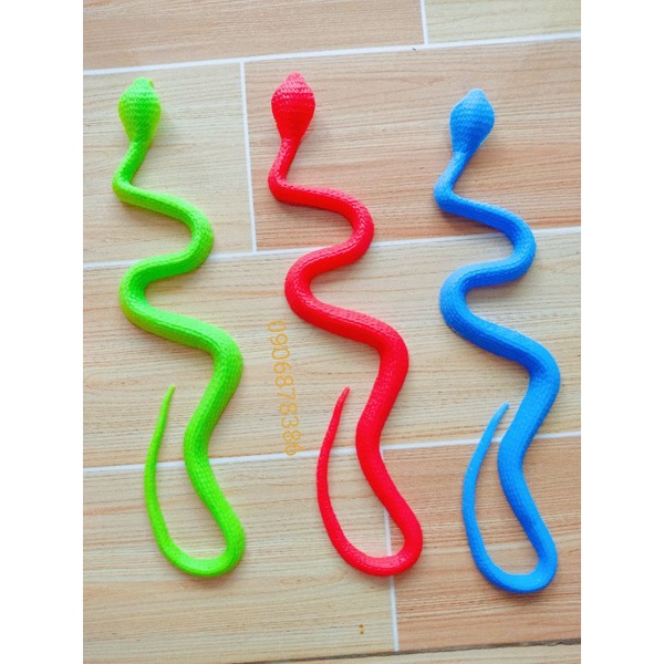 Rắn giả như thật cao su đồ chơi troll bạn bè giảm stress