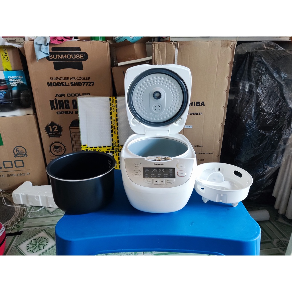 Nồi cơm điện tử Panasonic 1.8 lít SR-CP188NRA