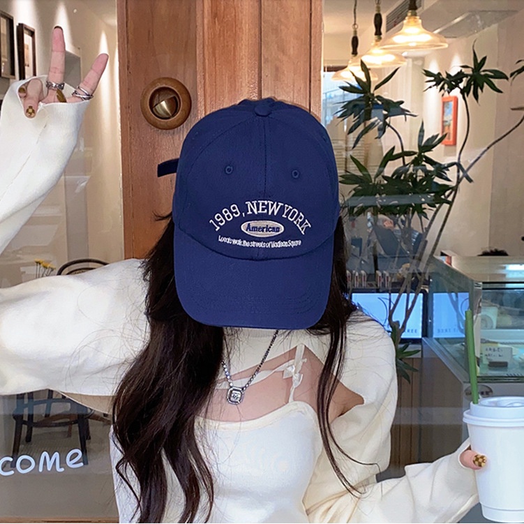 Mũ lưỡi trai vải mềm thêu chữ phong cách retro Hàn Quốc