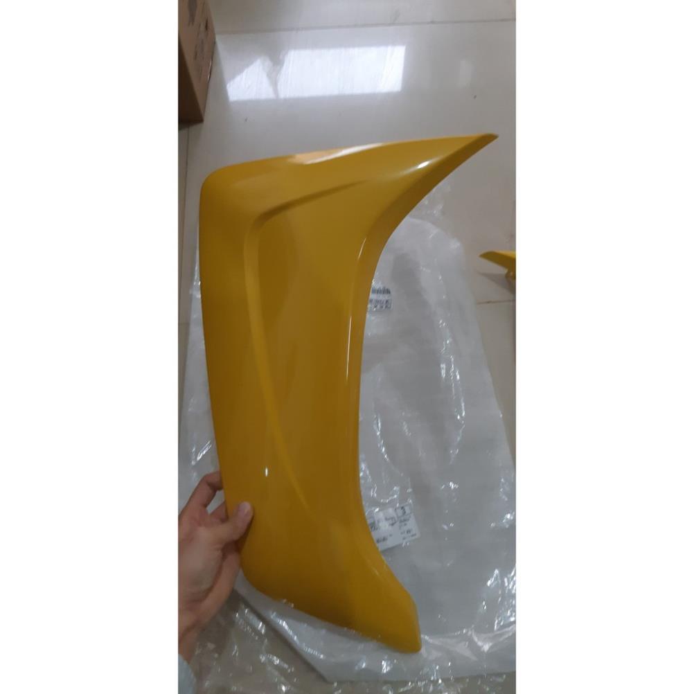 Cánh yếm ngoài zin Nouvo 5 - SX Vàng