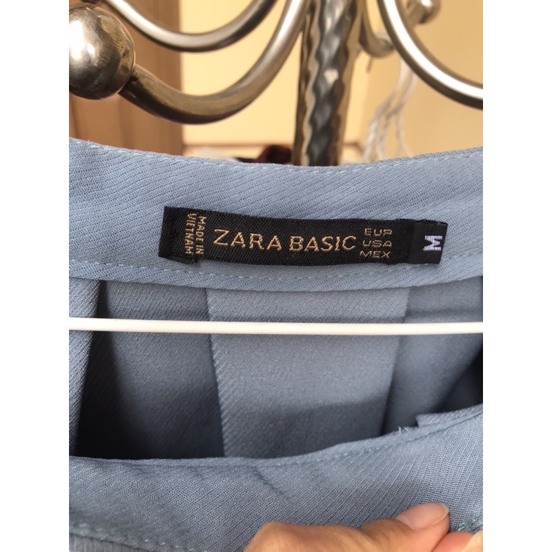 Chân váy size M zara basic trơn xếp li