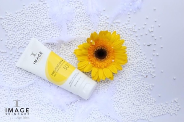 Kem Chống Nắng Cho Da Khô Và Nhạy Cảm Image Prevention Daily Hydrating Moisturizer SPF30