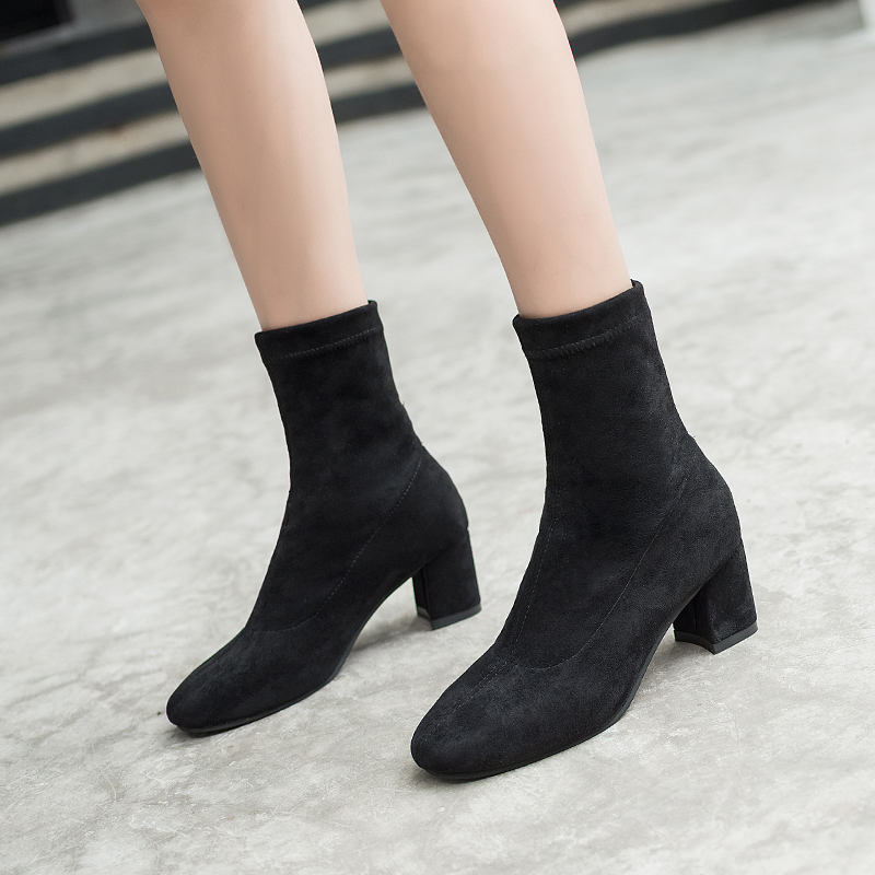 Giày Bốt Cổ Chân Màu Rắn, Boots Cao Gót Thời Trang Nữ