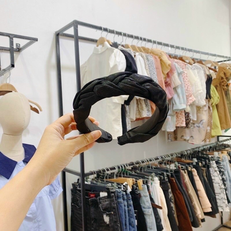 Bờm tóc tết màu đen mềm đẹp dành cho các nàng
