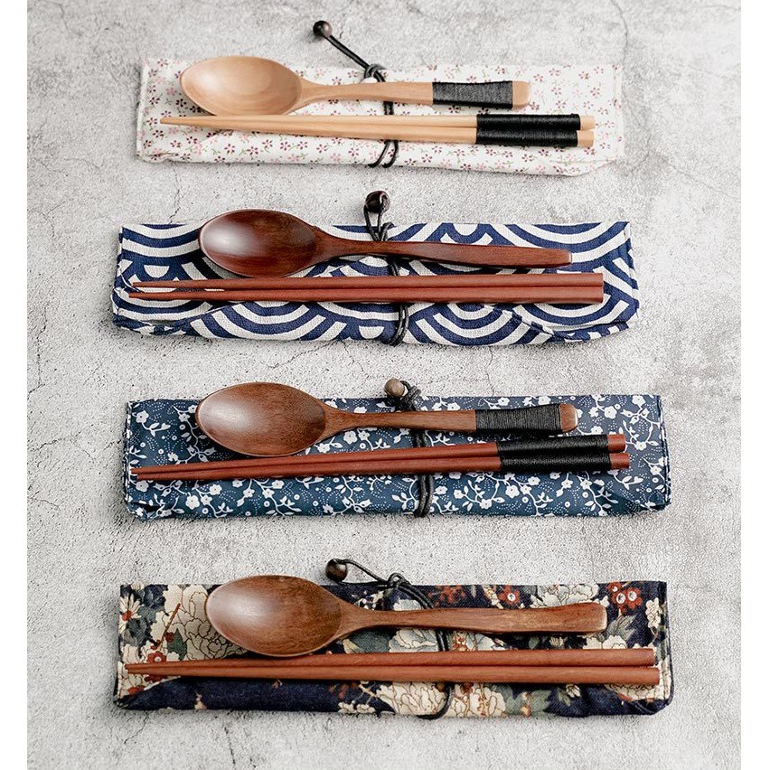Set 3 món đũa, thìa gỗ, bao vải phong cách Nhật Bản, bộ muỗng đũa gỗ văn phòng - HÀNG CÓ SẴN
