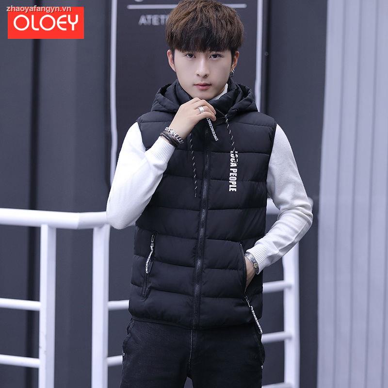 Áo khoác phao sát nách có mũ trẻ trung cho nam