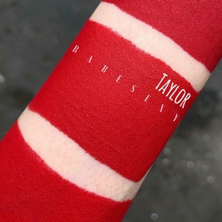 Son tri ân babesexy- taylor