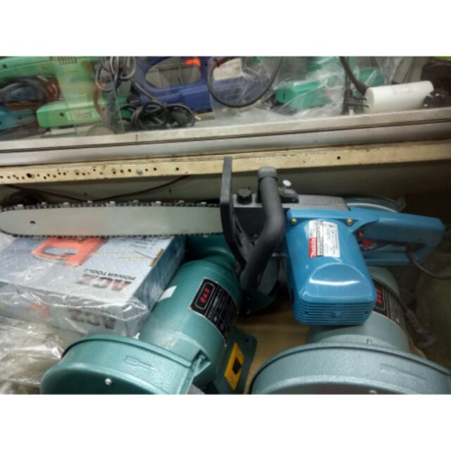 Máy cưa gỗ xích chạy điện makita 5016B2