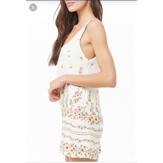 Jumpsuit đùi yếm hoa nhí f21 VNXK floral playsuits forever 21 chất lanh đũi hoạ tiết hoa màu trắng xuất khẩu dư xịn