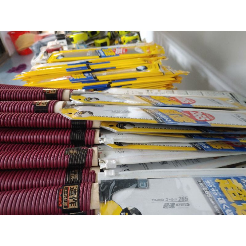 Cưa cầm tay made in Japan.