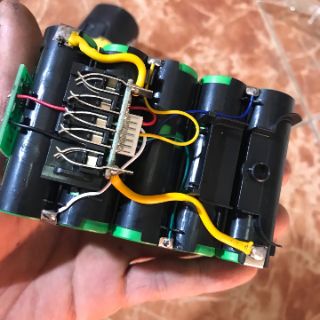 Pin dewalt 18v gài 5,3ah VTC5