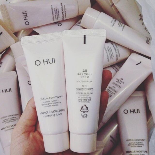 Sữa rửa mặt mini Ohui Miracle Moisture Cleansing Foam