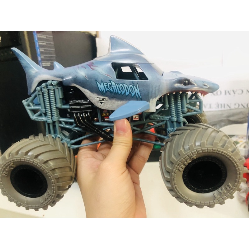 Series xe Monster Jam ko hộp 1:24