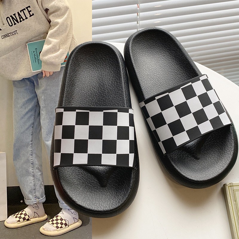 Dép quai ngang bánh mì nữ ô bàn cờ đen trắng dễ thương