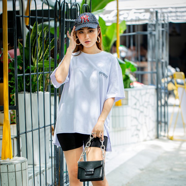 [TẶNG HỘP QUÀ] Áo thun Unisex hình Barcode 100% cotton oversize tay lỡ form rộng TẶNG vớ và scrunchies | BigBuy360 - bigbuy360.vn