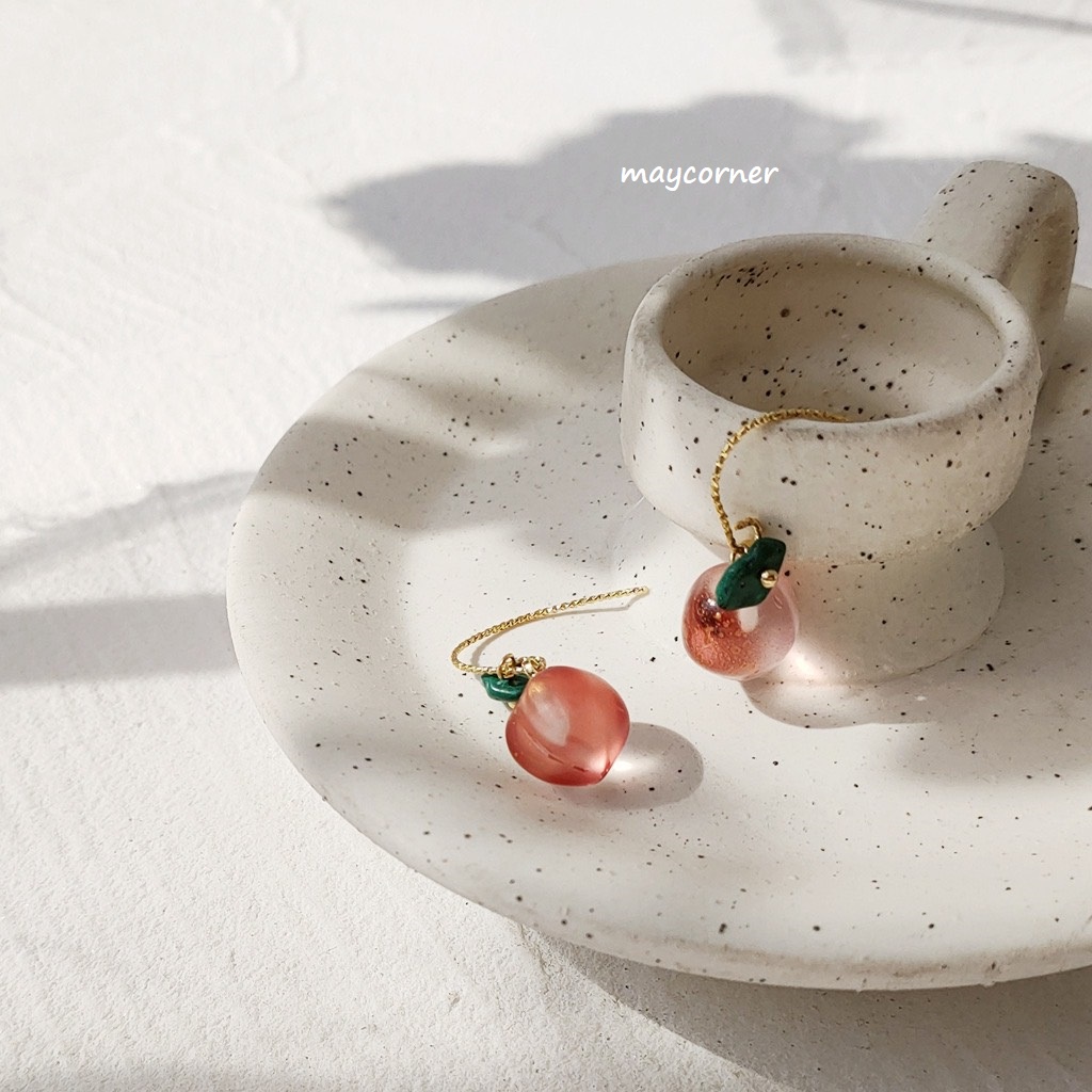 Khuyên tai cao cấp mạ 925 kiểu dáng quả đào hồng trong kim tuyến