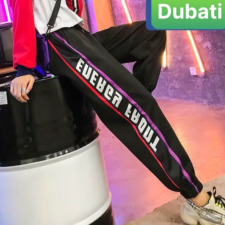 QUẦN JOGGER THỂ THAO VIỀN CHỮ ĐÙI CHẤT NỈ DA CÁ NAM NỮ CÓ BO PHONG CÁCH CAO CẤP -DUBATI FASHION
