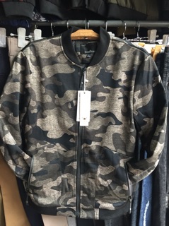 Áo khoác bomber nam nữ rằn ri