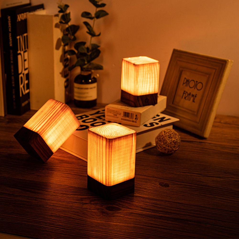 Đèn LED Ánh Sáng Trắng Vàng Bằng Gỗ