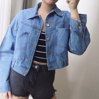 Áo khoác jean lửng nút sau