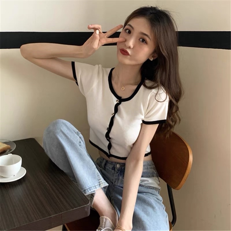 áo len dệt kim pha viền đen mix khuy màu nổi bật (2613#)