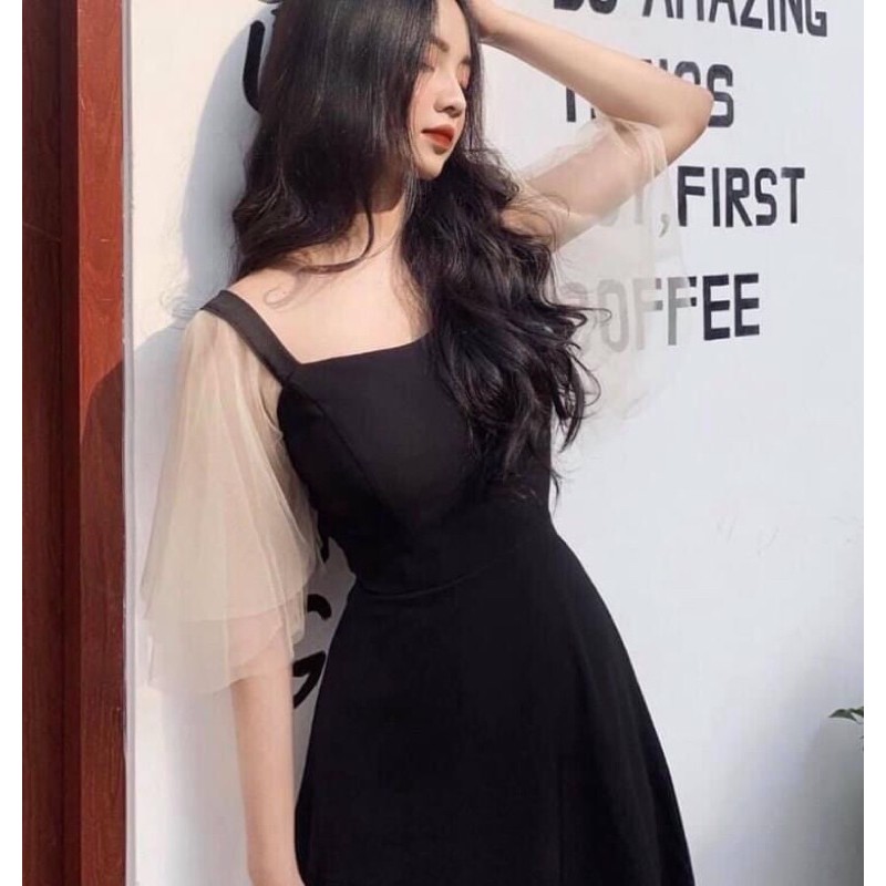 VÁY DẠ TIỆC THIẾT KẾ TAY REN DÁNG XOÈ