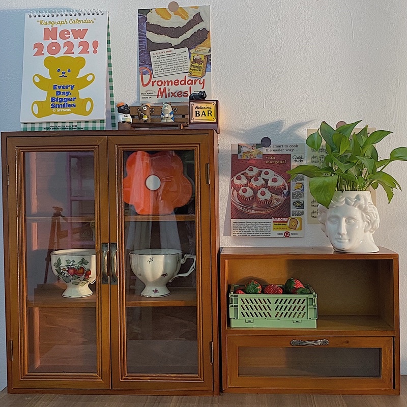 (Tự chụp/ Có sẵn) Tủ gỗ 3 ngăn (45x37x13cm) Vintage Hàn Quốc