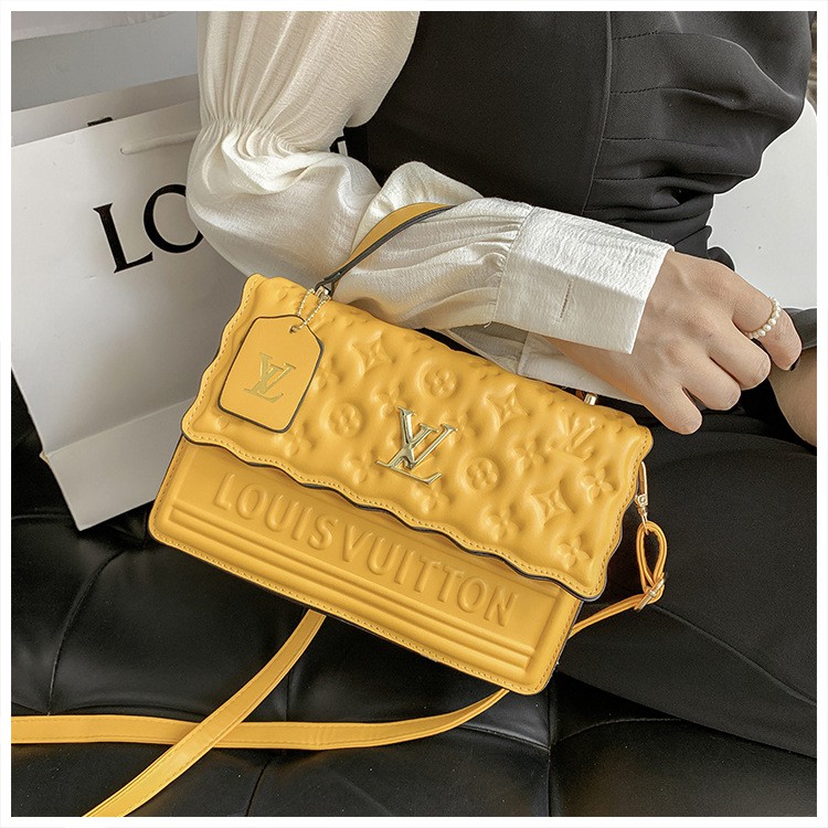 túi xách nữ louis vuitton (LV) chất liệu Da thật (PU) cao cấp giá rẻ lịch thiệp trang nhã sang chảnh túi đeo chéo tomeno