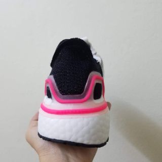 Giày Ultra Boost 19 đen hồng
